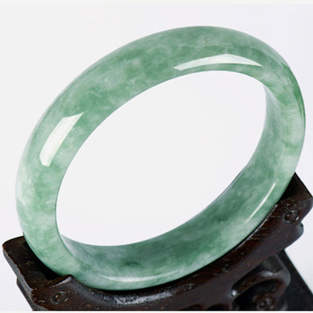 Vòng ngọc bích (hút tài lộc, hộ mệnh)